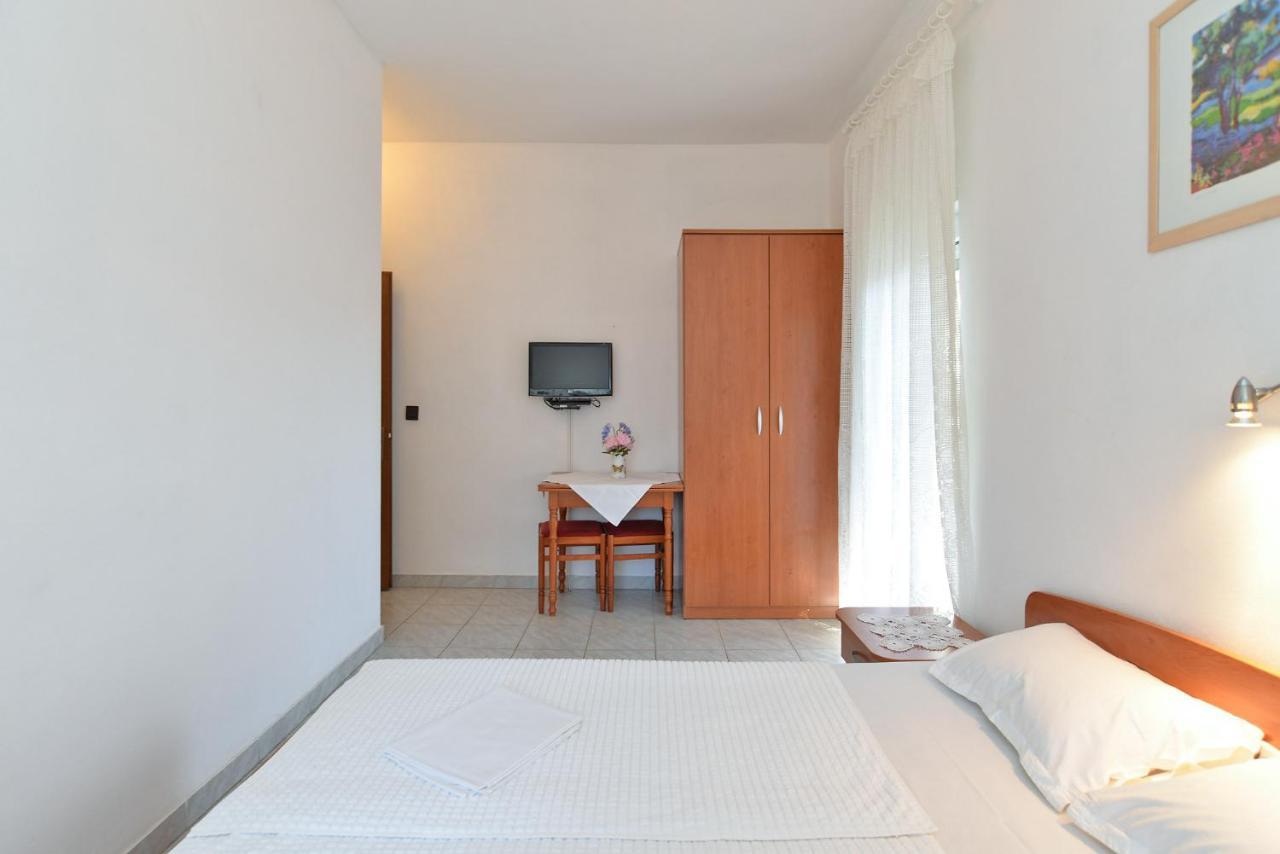 Apartment Bozo 1631 Fažana Extérieur photo